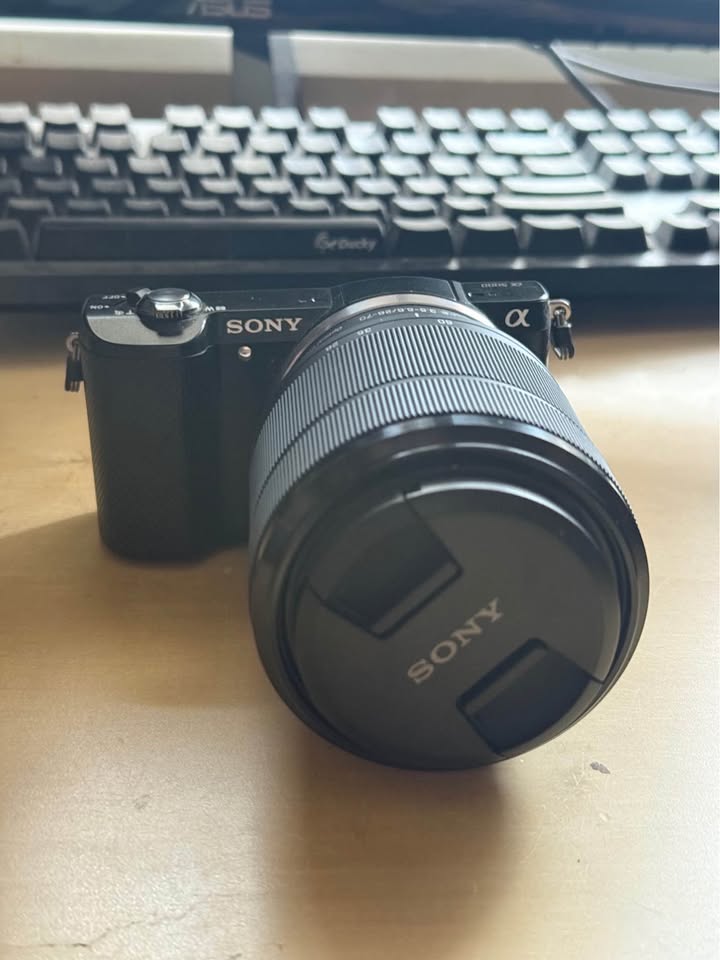 Sony a5000