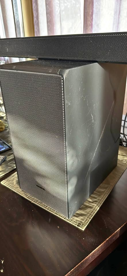 Samsung soundbar and subwoofer