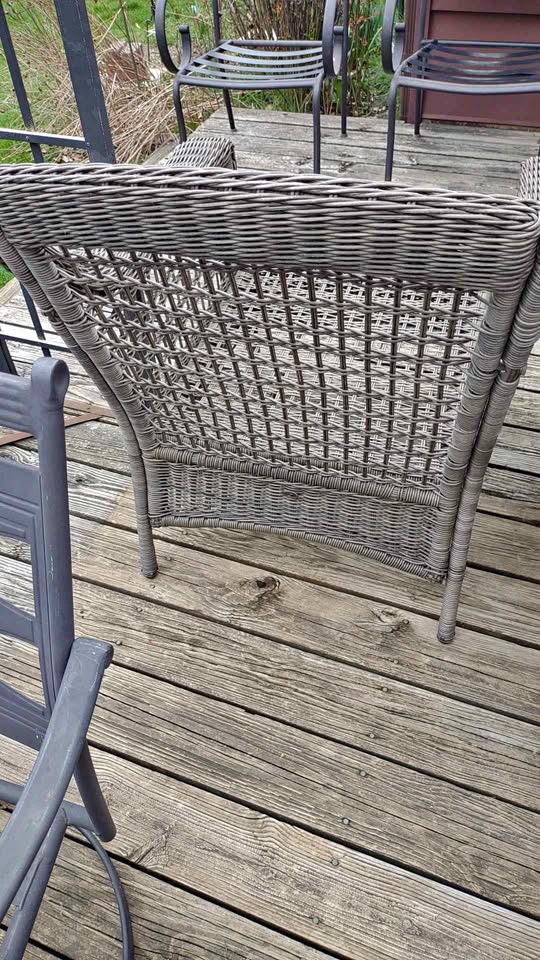 2 indoor outdoor chairs patio High back Wicker