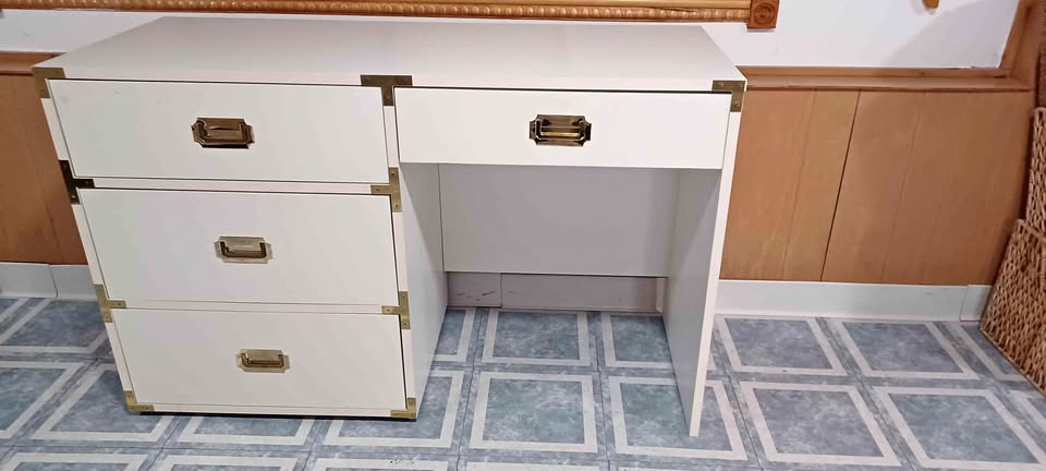 White desk