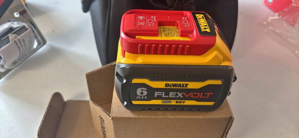 FLEXVOLT 20V/60V MAX Lithium-Ion 6.0Ah Battery