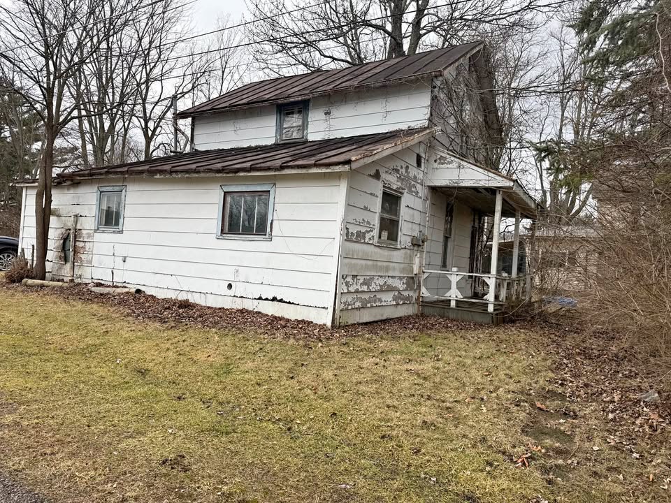 2 Beds 1 Bath - House