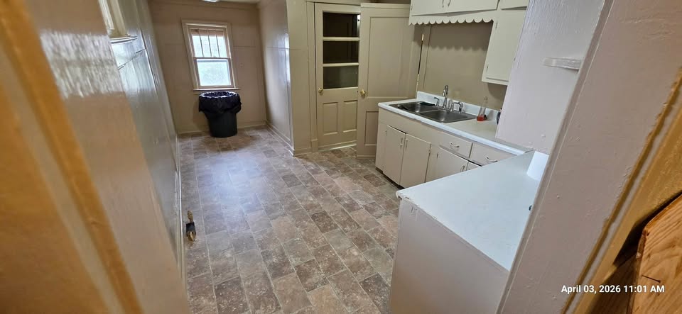 4 Beds 2 Baths House